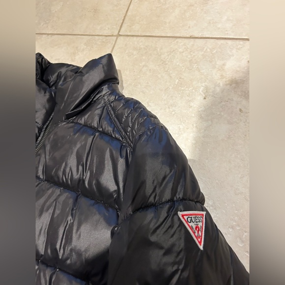 Men’s size XL black Guess puffer jacket - Picture 4 of 7